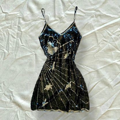 Robe noir à sequins papillons