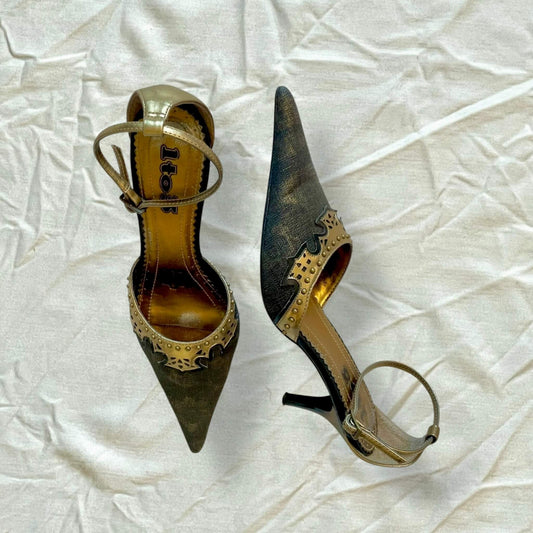 Escarpins dorés et noirs