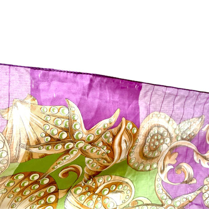 Foulard violet et vert décorée de coquillages