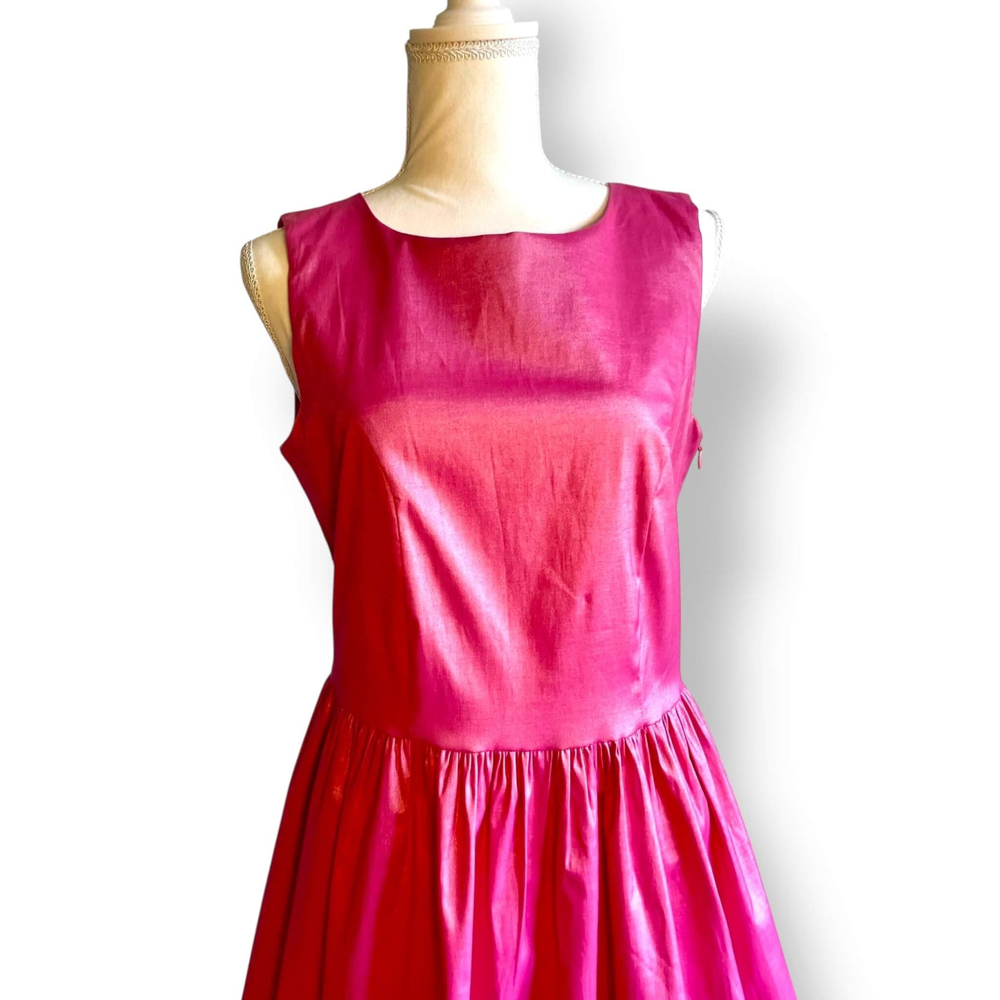 Robe rose dos nu avec nœud