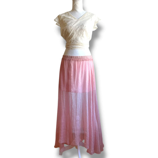 Jupe rose asymétrique texturée
